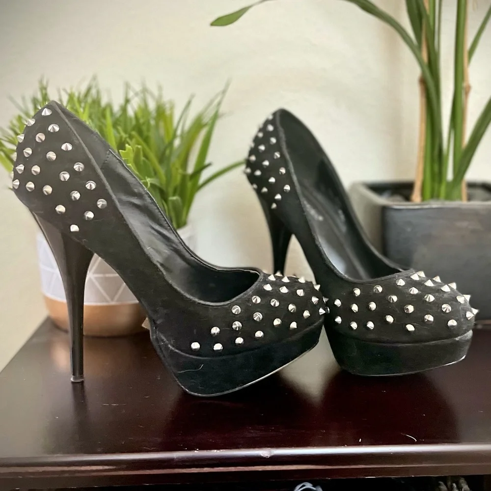 Shoedazzle Black Velvet and Silver Spiked Stilettos - Picture 6 of 10